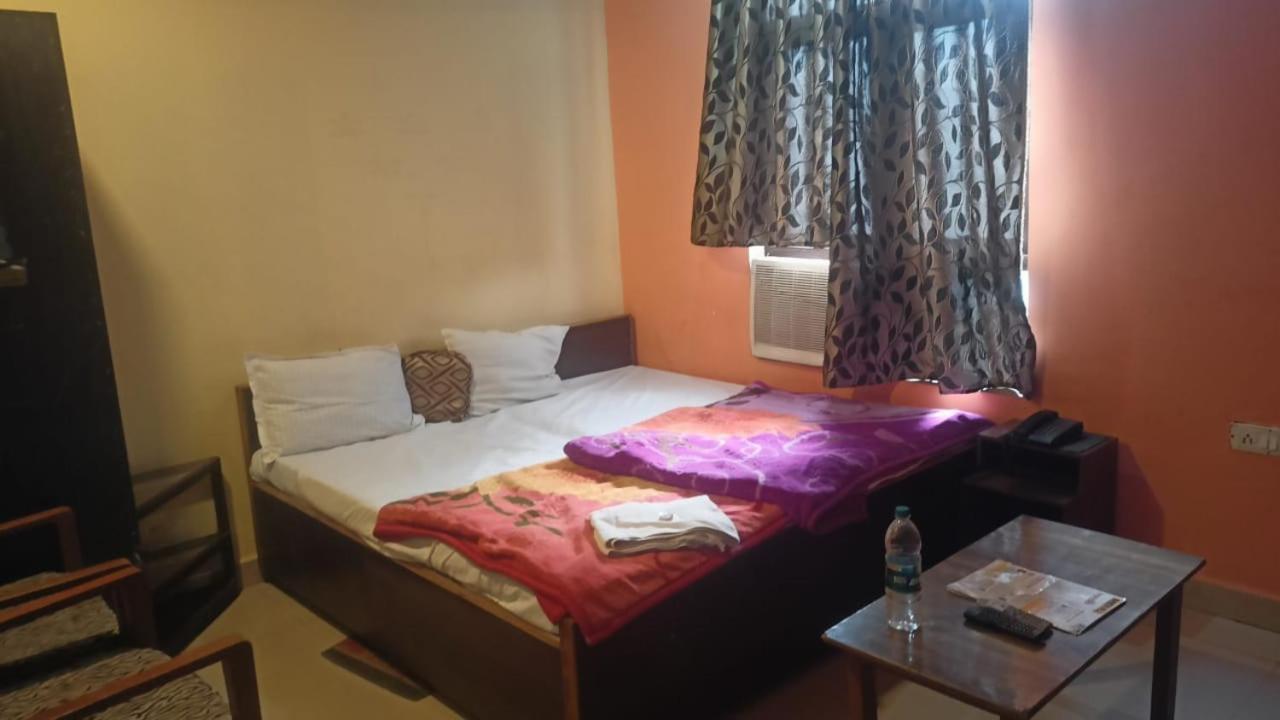 Hotel Shyam Utsav Mirzāpur Exterior photo