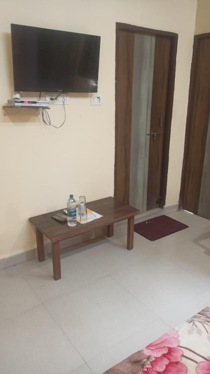 Hotel Shyam Utsav Mirzāpur Exterior photo