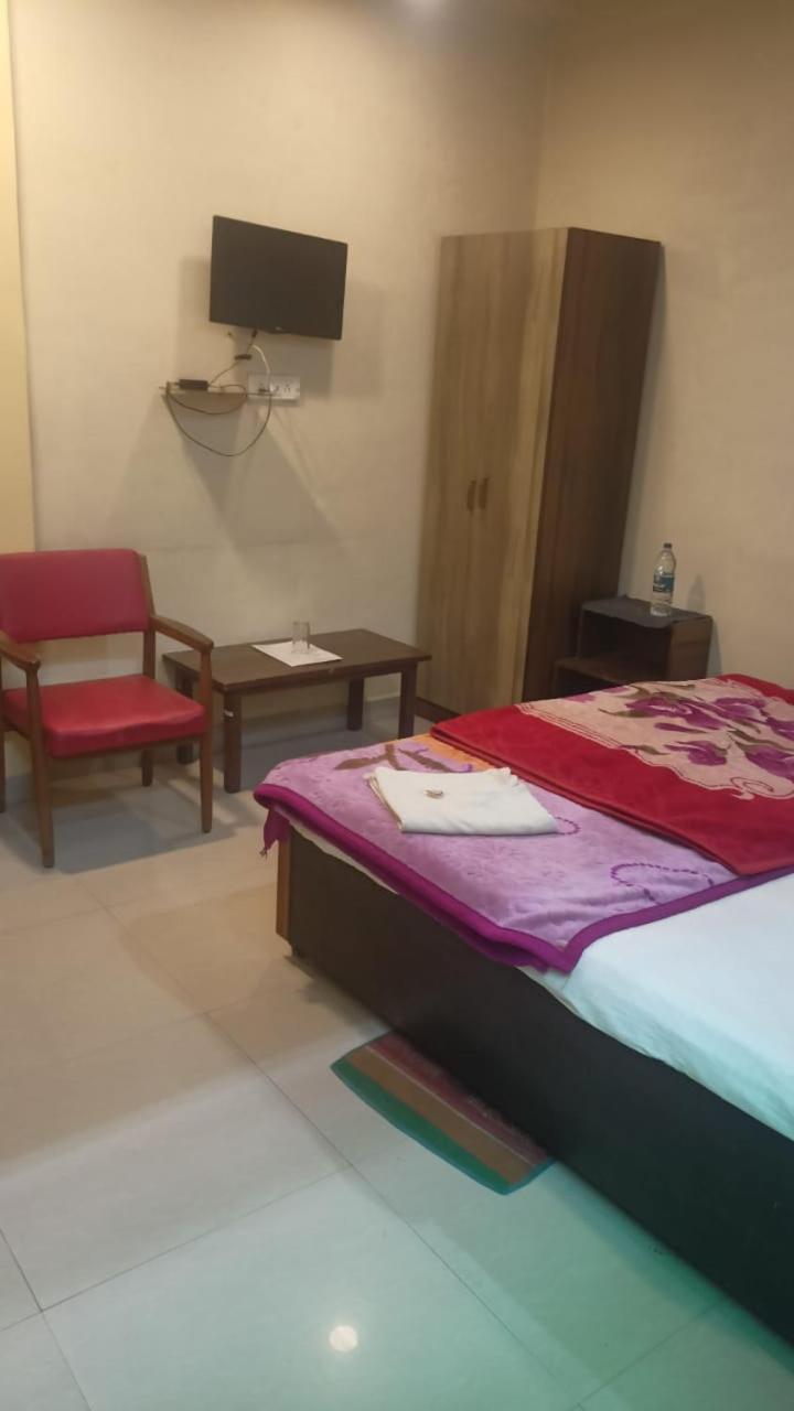 Hotel Shyam Utsav Mirzāpur Exterior photo